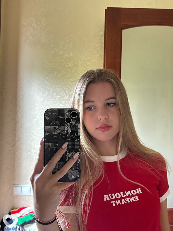 Полина, 20, Москве — анкета №2639350