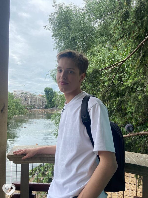 Генрих, 19, Москве — анкета №2639525