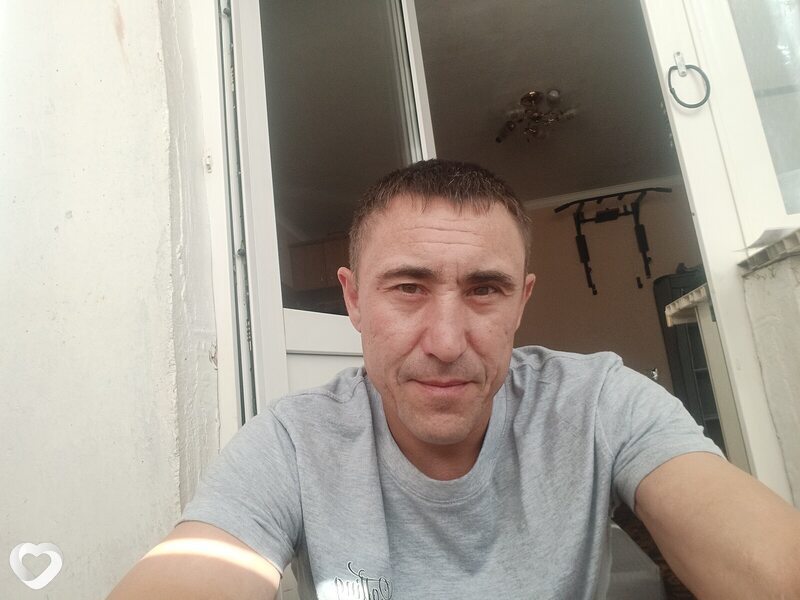 Михаил, 38, Барнауле — анкета №2640420