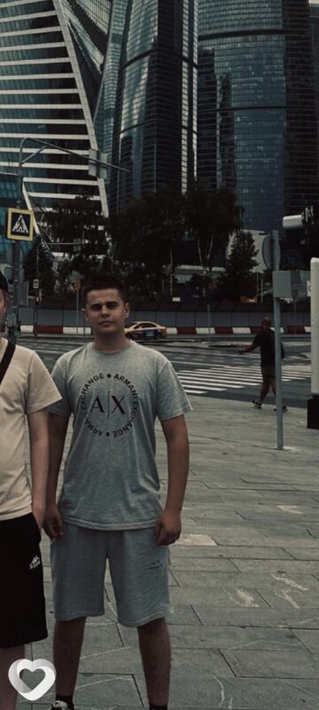 Александр, 19, Москве — анкета №2640484