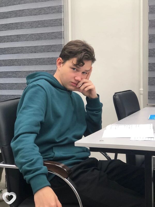 Максим, 21, Петрозаводске — анкета №2640629