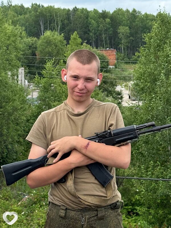 Толя, 20, Комсомольске-на-Амуре — анкета №2640886