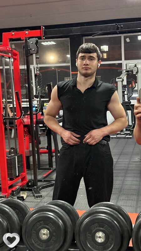 Alex, 20, Ессентуках — анкета №2641209