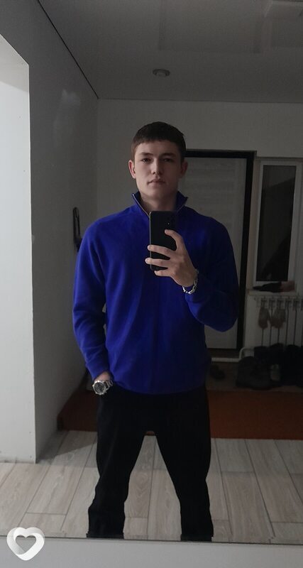 Владимир, 21, Щучинске — анкета №2642277