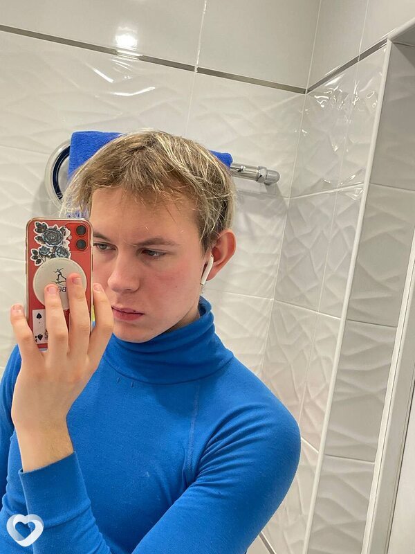 Артем, 23, Москве — анкета №2642314