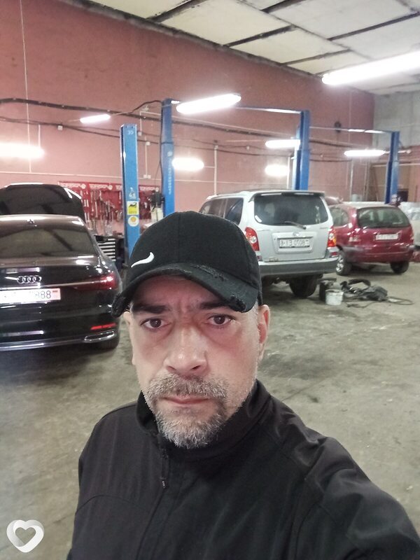 Михаил, 41, Бобруйске — анкета №2642349