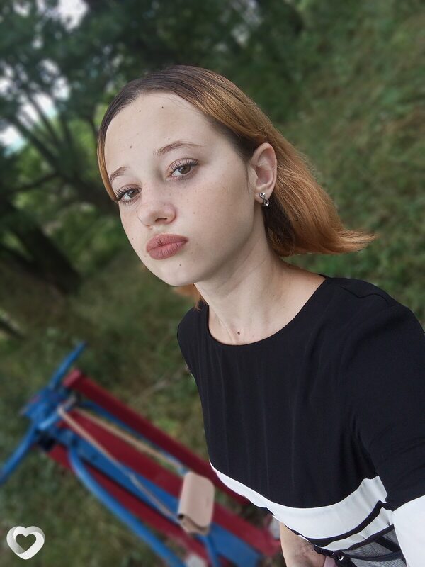 Алина, 19, Владивостоке — анкета №2642649