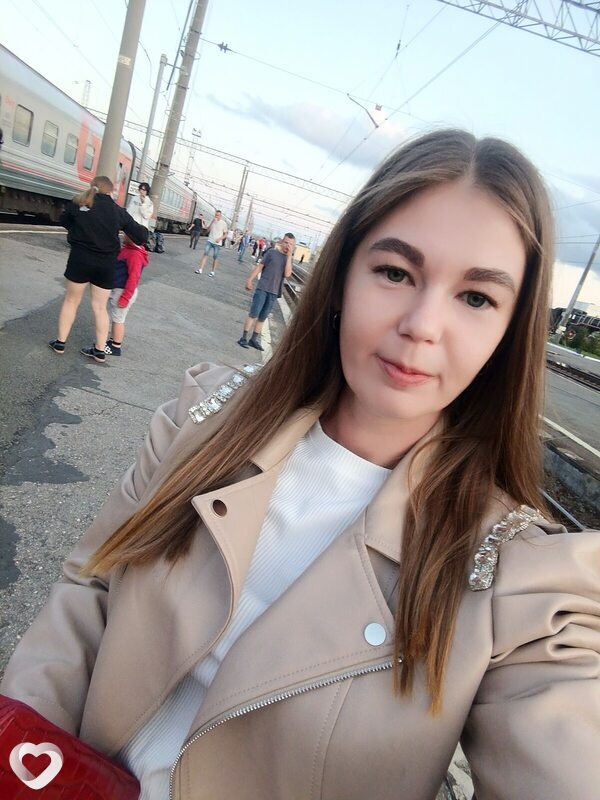 Ирина, 21, Тюмени — анкета №2642439