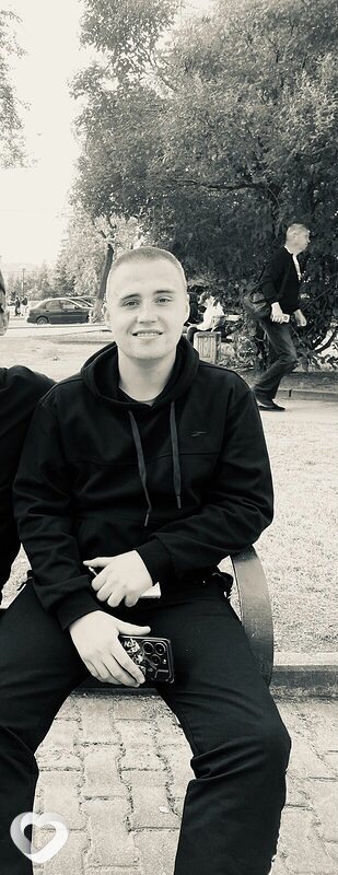 Антон, 23, Пскове — анкета №2643540