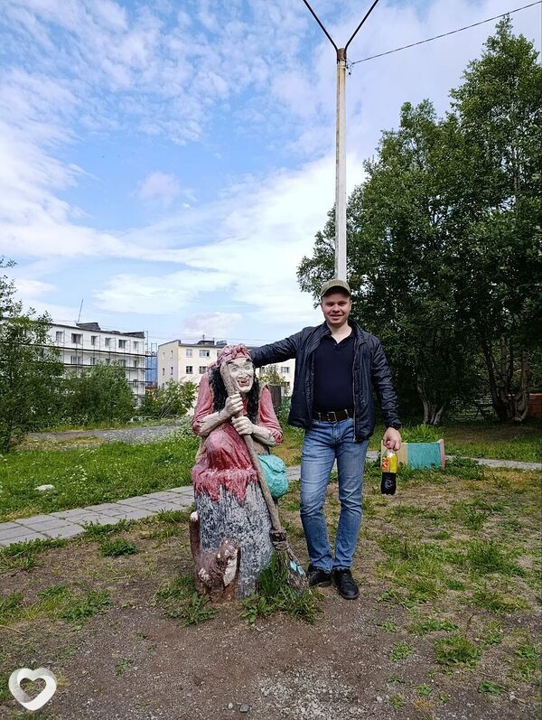 Иван, 30, Кировске — анкета №2643750