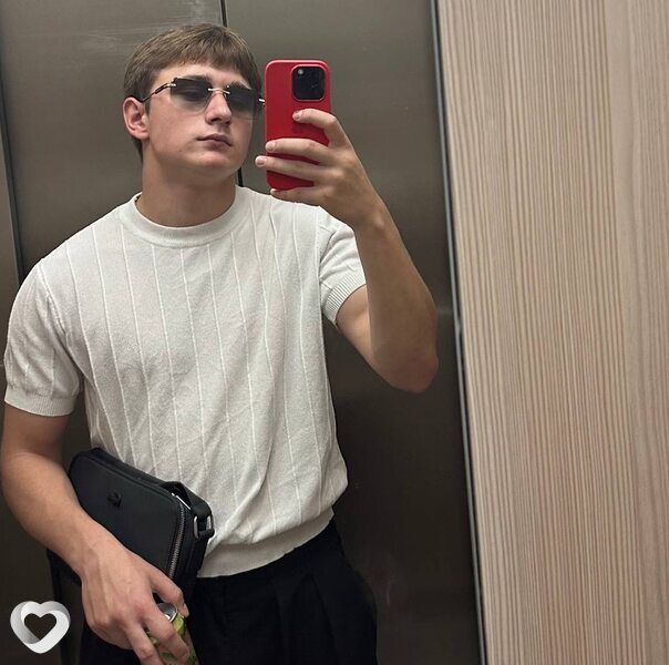 Алексей, 20, Новороссийске — анкета №2643649