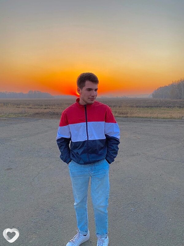 Михаил, 25, Омске — анкета №2644623