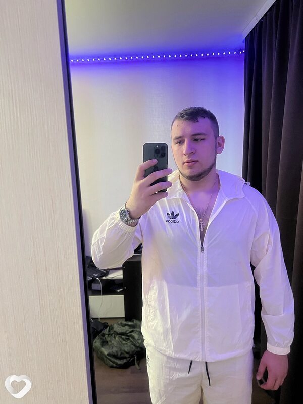 Ян, 23, Калуге — анкета №2645532