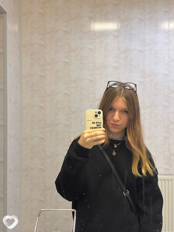 Анна, 19, Москве — анкета №2645521