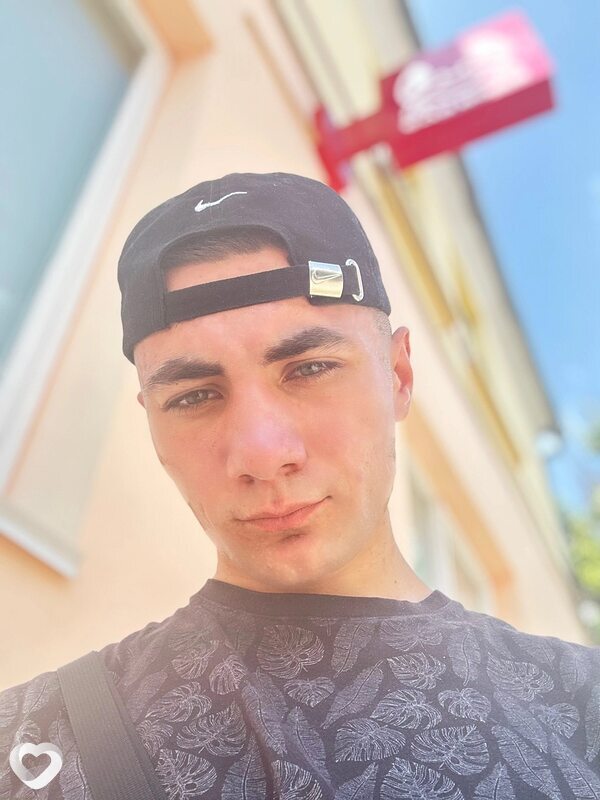Тим, 24, Симферополе — анкета №2645902