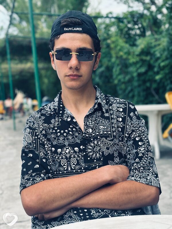 Hovo, 19, Ереван — анкета №2645957
