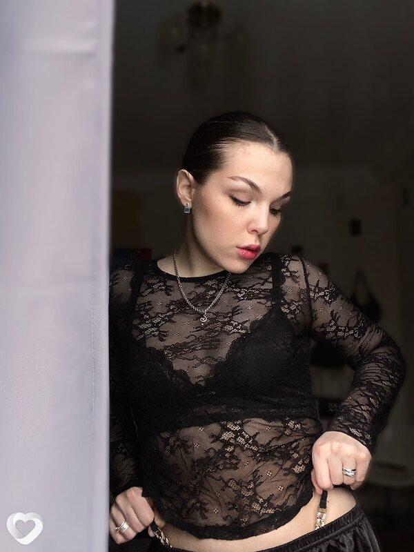 Арина, 23, Москве — анкета №2646303