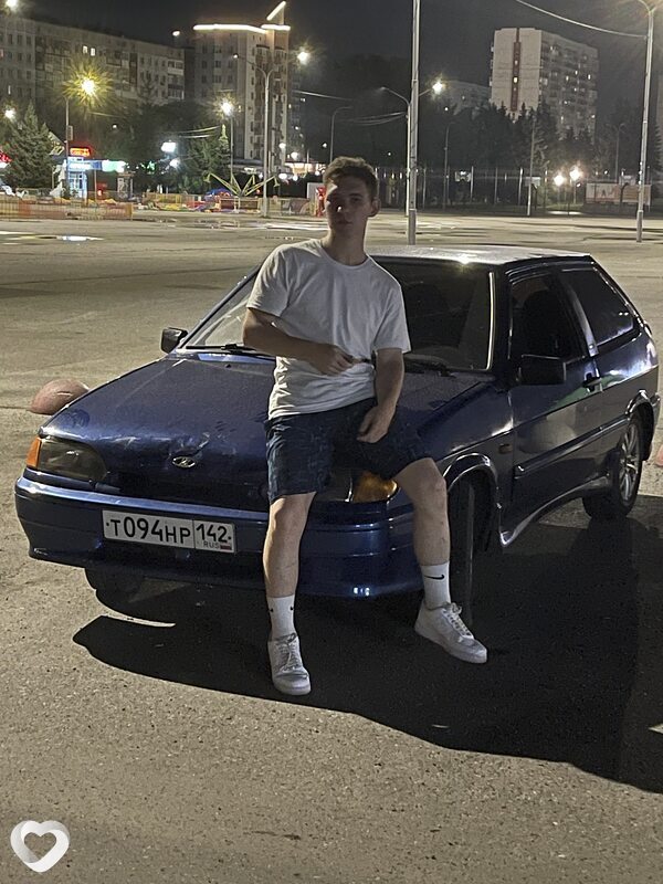 Евгений, 22, Новокузнецке — анкета №2646291