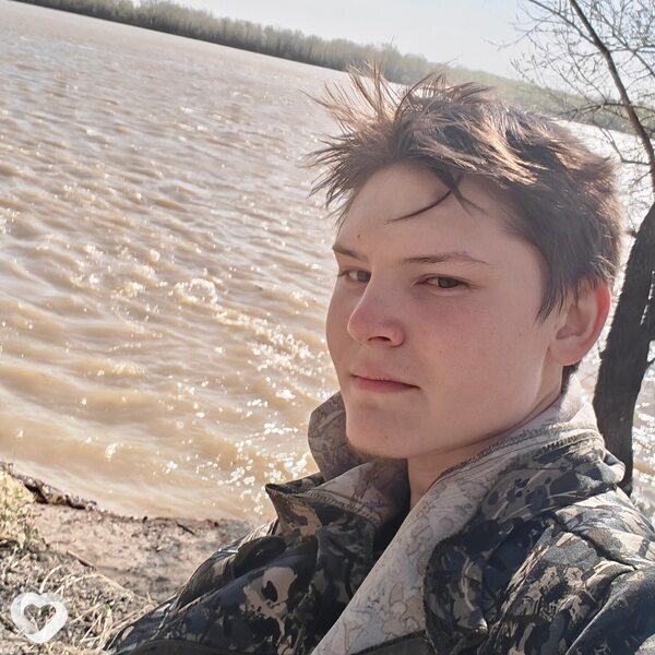 Максим, 19, Новосибирске — анкета №2646546