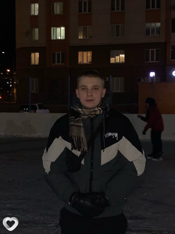 Данил, 21, Нижнем Тагиле — анкета №2646688