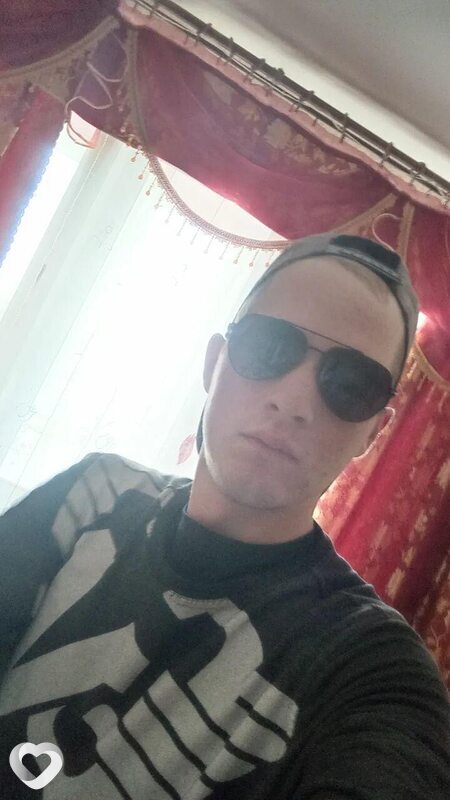 Александр, 25, Червени — анкета №2646642