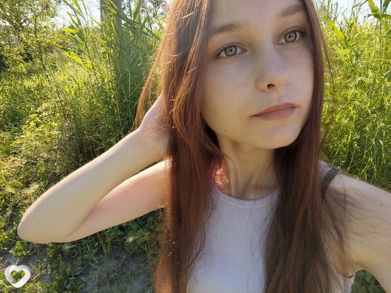 Алина, 19, Артеме — анкета №2647716