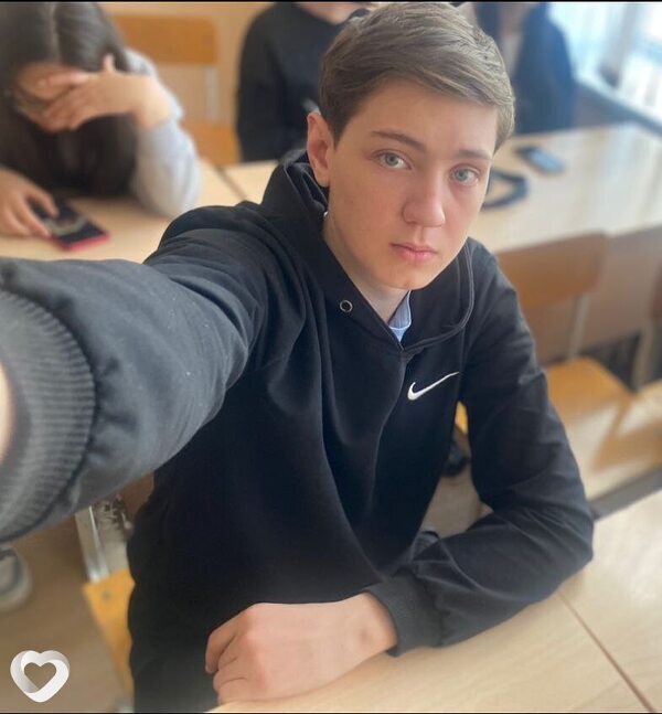 Даниил, 22, Сургуте — анкета №2647823
