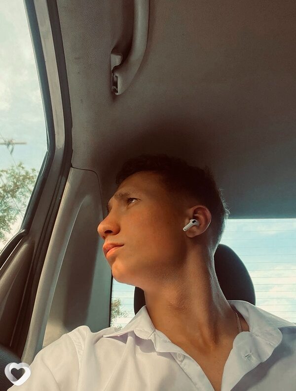 Иван, 20, Минске — анкета №2647924