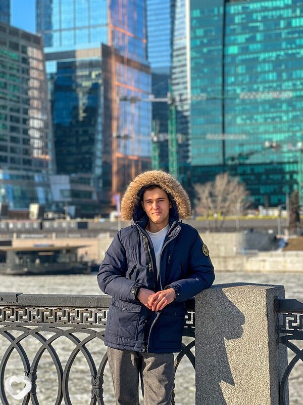 Эдуард, 21, Москве — анкета №2648036
