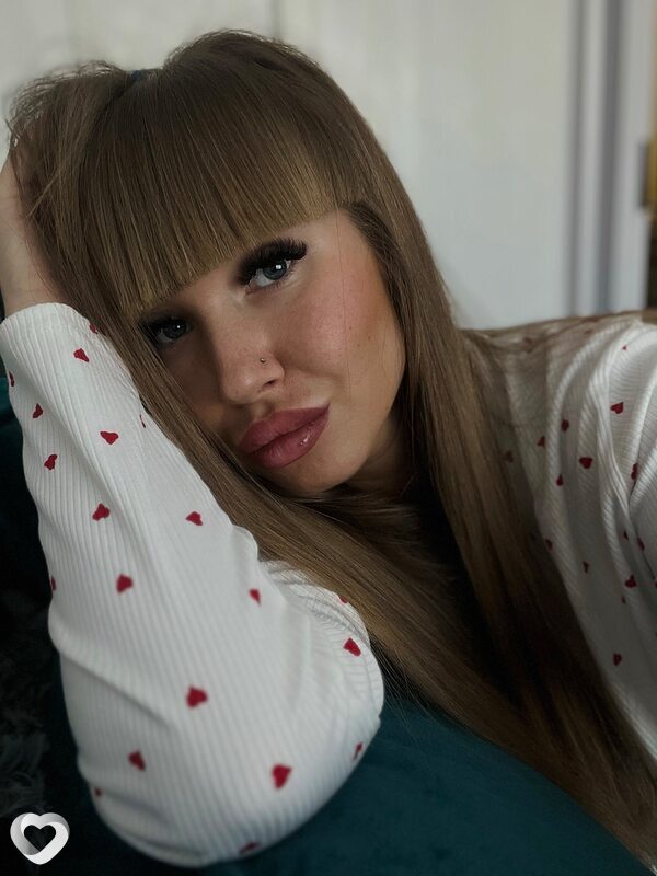 Elena, 27, Красноярске — анкета №2648304