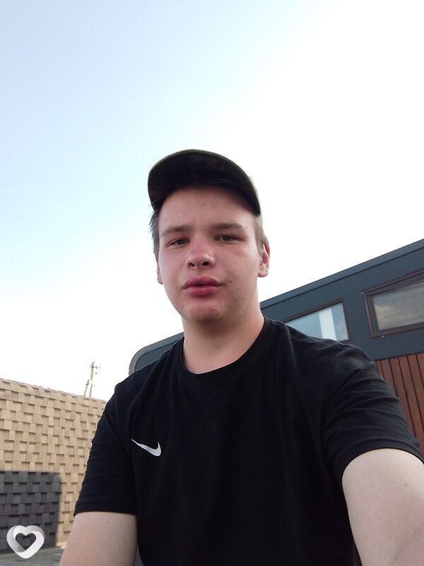 Илья, 19, Белгороде — анкета №2648892