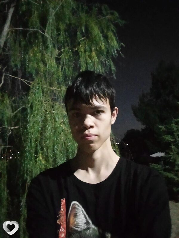 Лёша, 23, Абакане — анкета №2648502