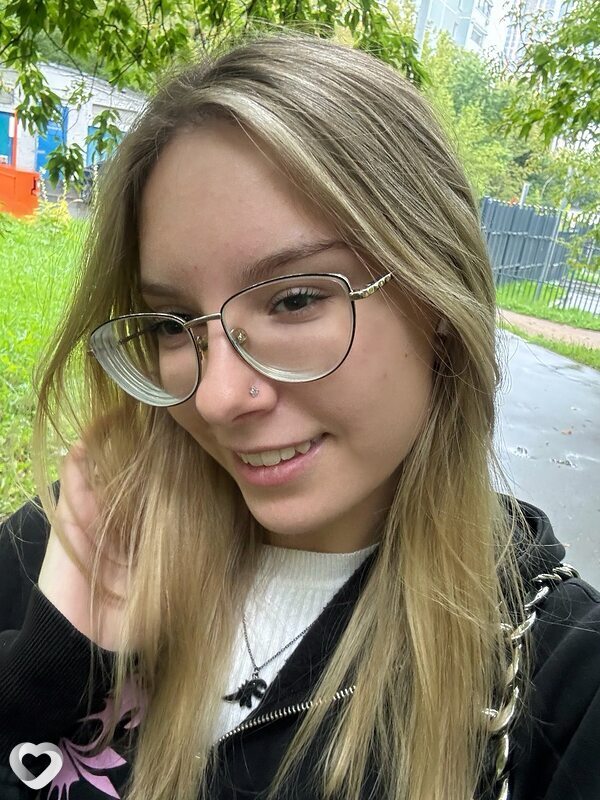 Яся, 19, Москве — анкета №2648645