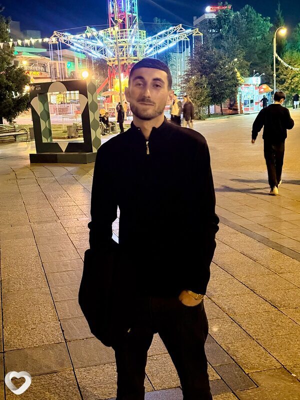 Hrach, 22, Тюмени — анкета №2649328