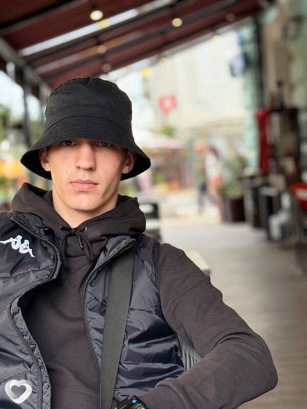 Роман, 21, Ульяновске — анкета №2649694