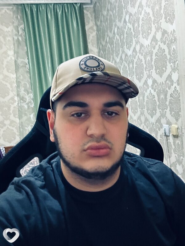 Артур, 27, Ростове-на-Дону — анкета №2649503