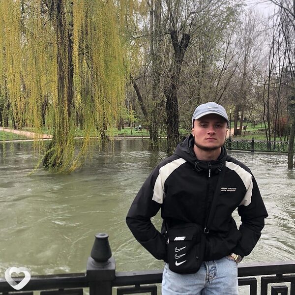 Валерий, 24, Белгороде — анкета №2649924