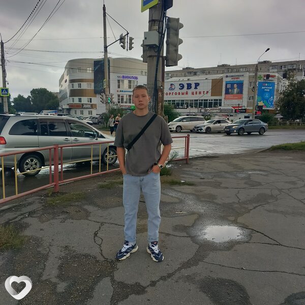 Дима, 19, Свободном — анкета №2650326
