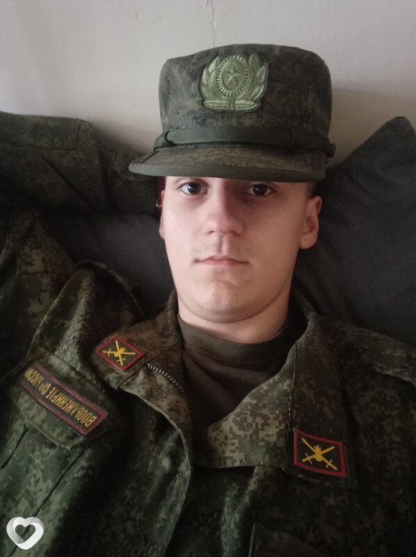 Артём, 20, Томске — анкета №2650469