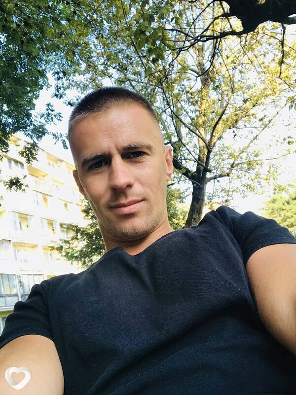 Саня, 34, Ужгороде — анкета №2650640