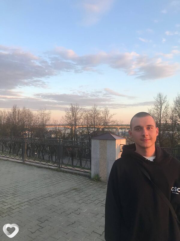 Данил, 21, Екатеринбурге — анкета №2650622