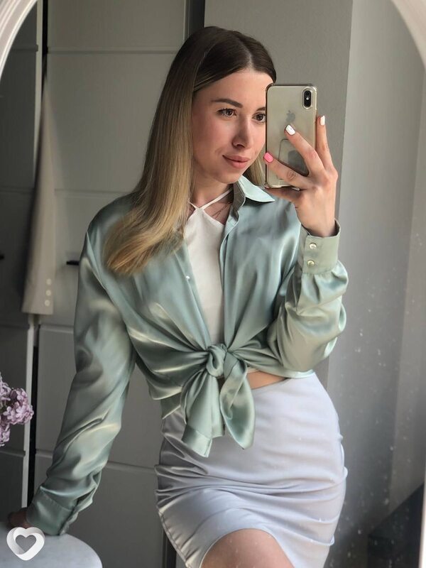 Карина, 25, Санкт-Петербурге — анкета №2650940