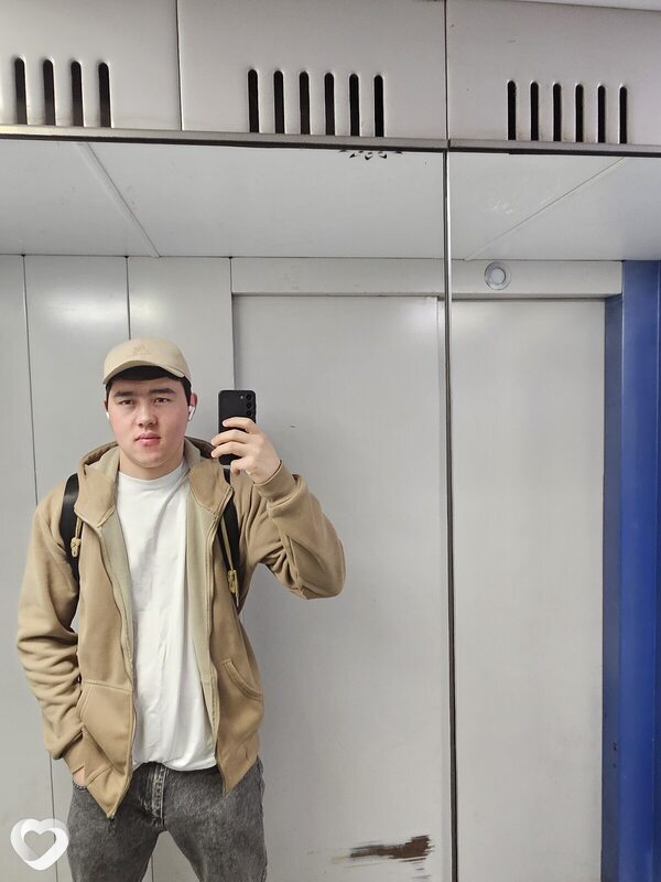 Сухроб, 21, Москве — анкета №2651456