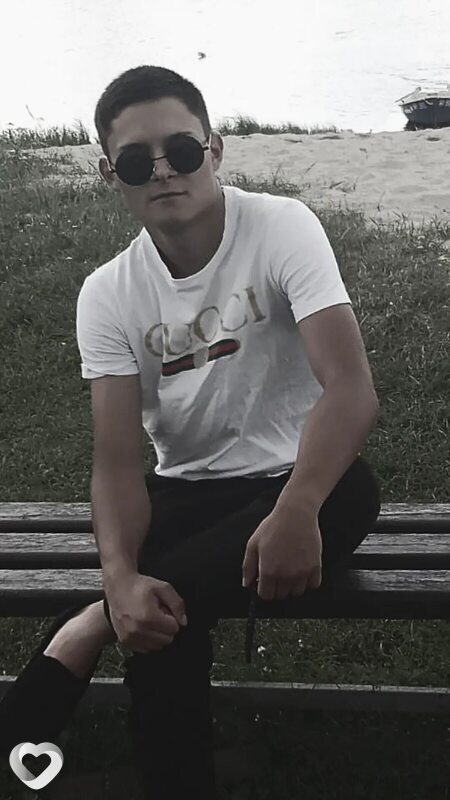 Артур, 21, Минске — анкета №2651755