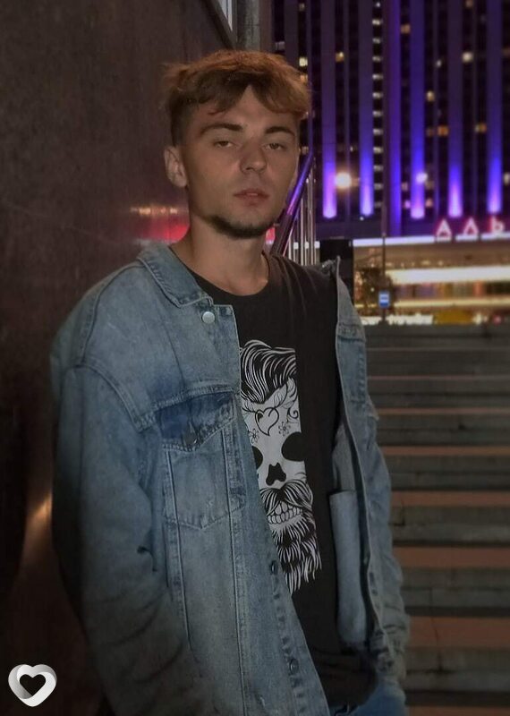 Артём, 27, Пинске — анкета №2652491