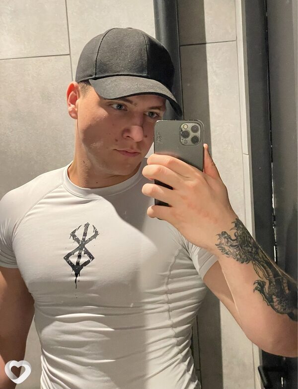 Никита, 21, Москве — анкета №2654132