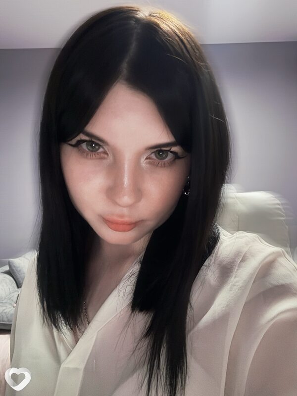 Арина, 20, Екатеринбурге — анкета №2654090