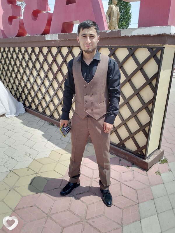 Omadbek, 26, Лобне — анкета №2654270