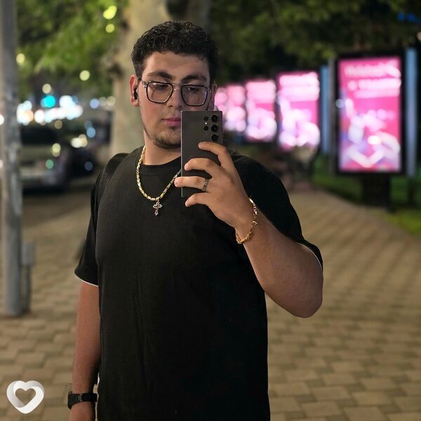 Arman, 19, Ереван — анкета №2654917