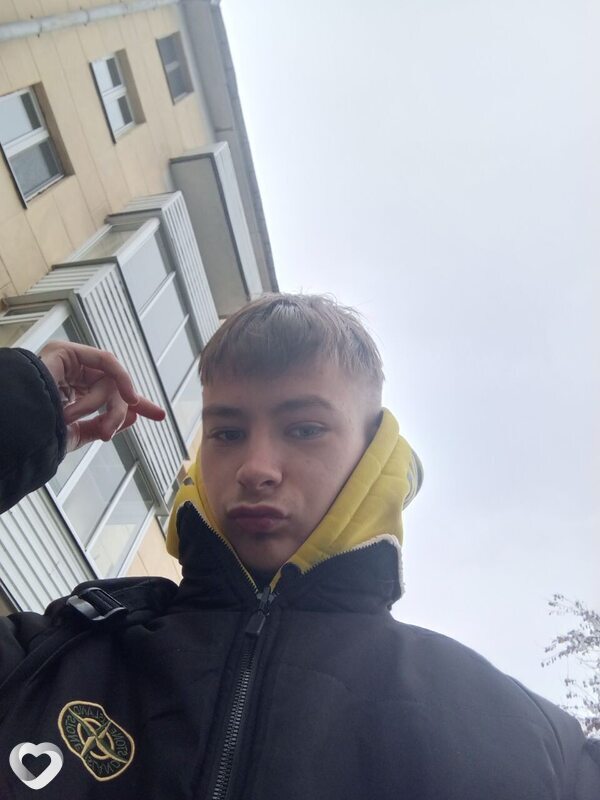 Александр, 21, Барановичах — анкета №2655070